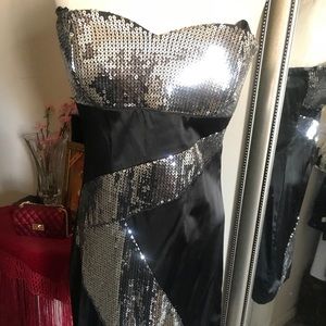 ❤️Super sexy Silver and black dress